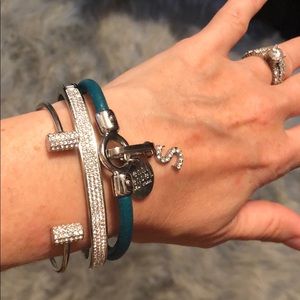 Henri Bendel Luxe Barrel Skinny Cuff